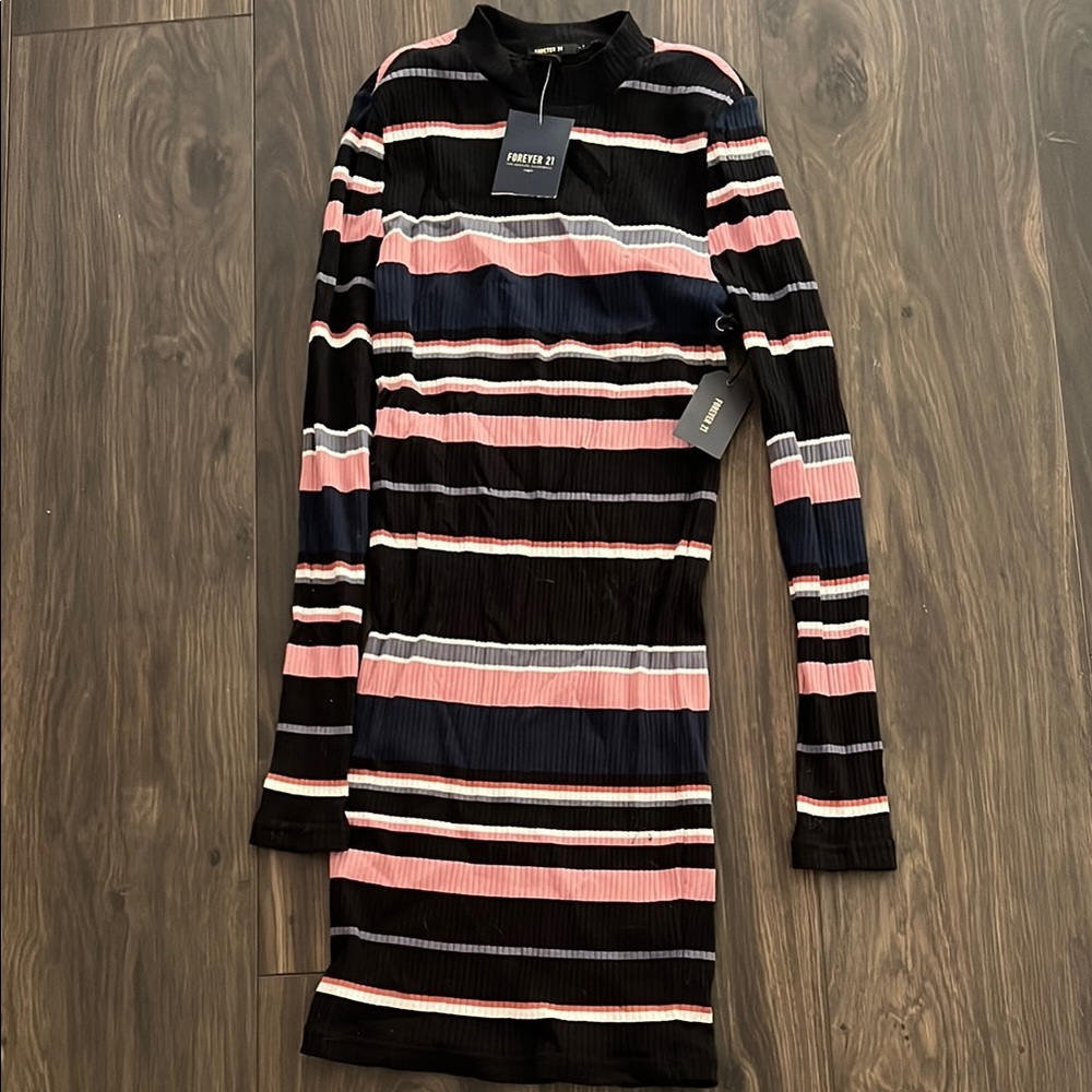 Forever 21 Black and White Bodycon Mock Neck Dress